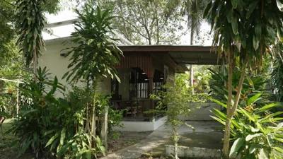 Habitación doble con balcón — My Home Resort - Koh phangan vacation house rentals